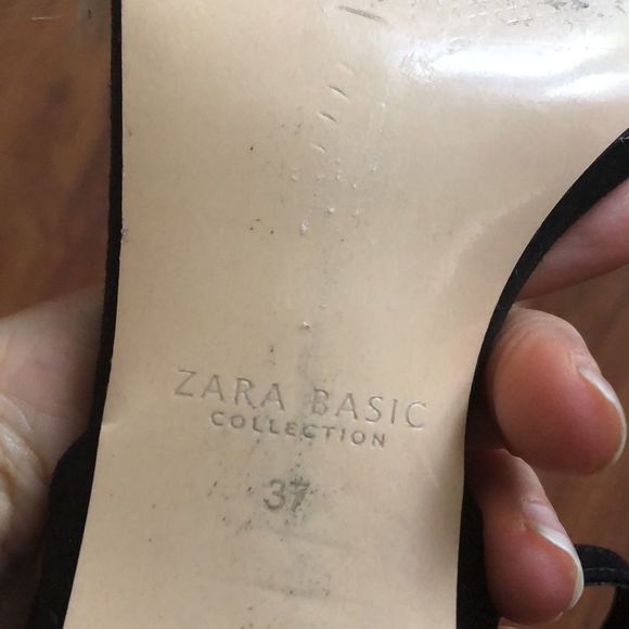 Zara Fur sandals. Size 7 black beige - Picture 6 of 8